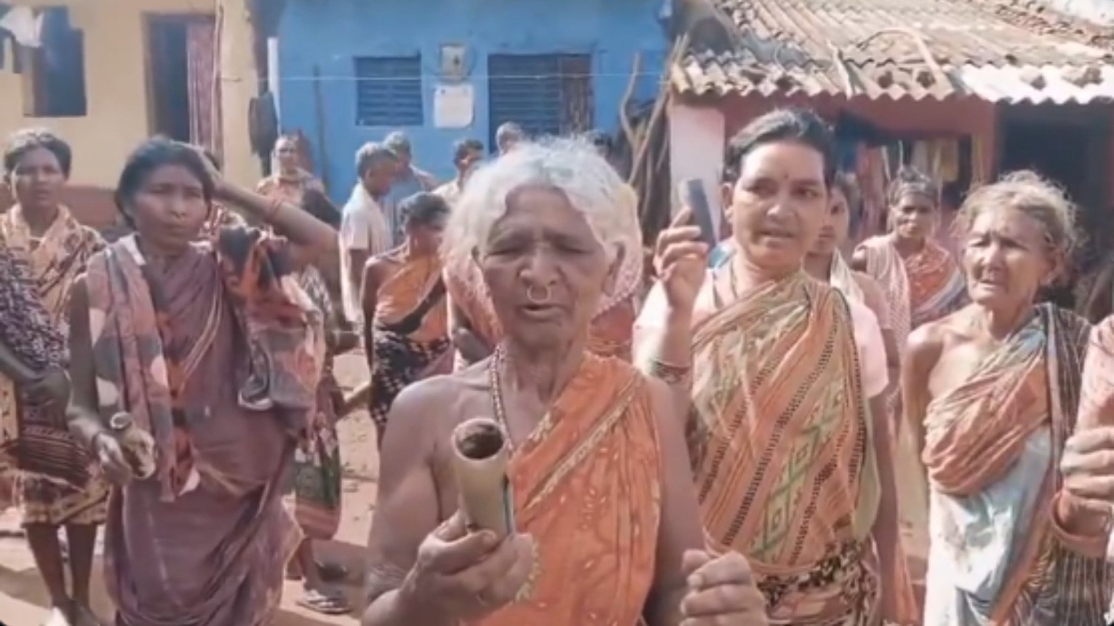 Clash Erupts Between Tribals and Police Over Road Construction to Bauxite Mine in Odisha