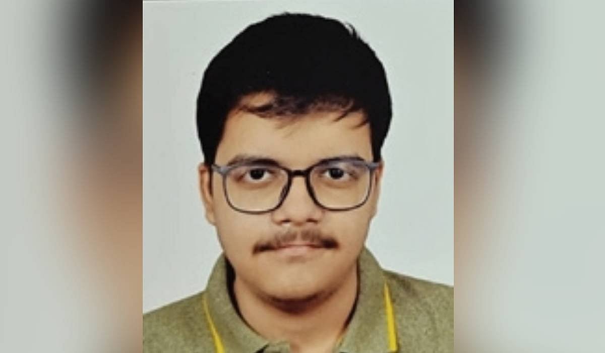 Bhubaneswar Student Achieves Top Rank in JEE (Mains) Exam in Odisha