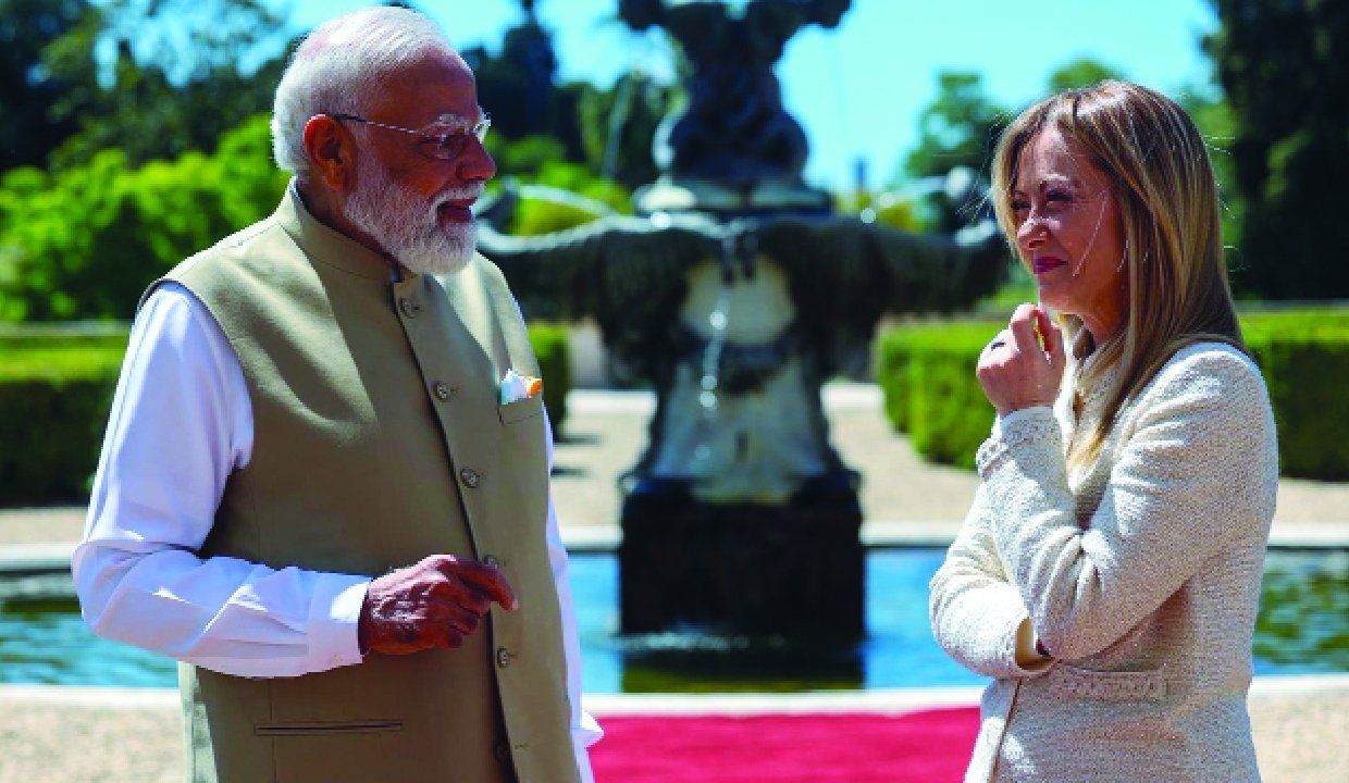 PM Modi Presents Unique Indian Handicrafts, Textiles, and Foods to Global Leaders During Five-Nation Tour