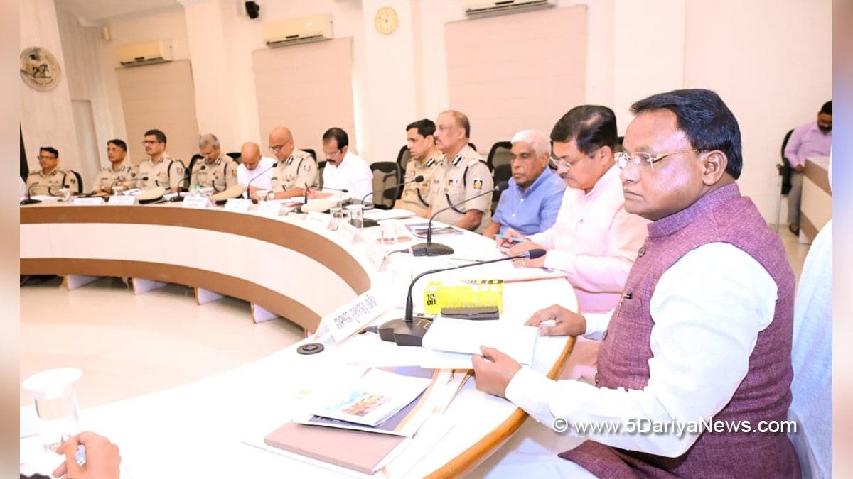 Odisha CM Reviews Ratha Yatra Preparations, Emphasizes Security and Coordination