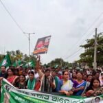 Train Delays Surge at Tatanagar Due to Puri Station Expansion