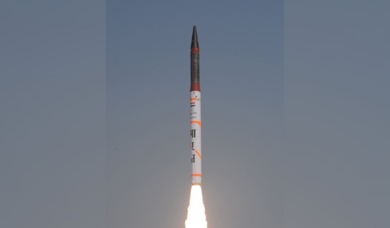 India Conducts Successful Test Launch of Agni-4 Ballistic Missile in Odisha