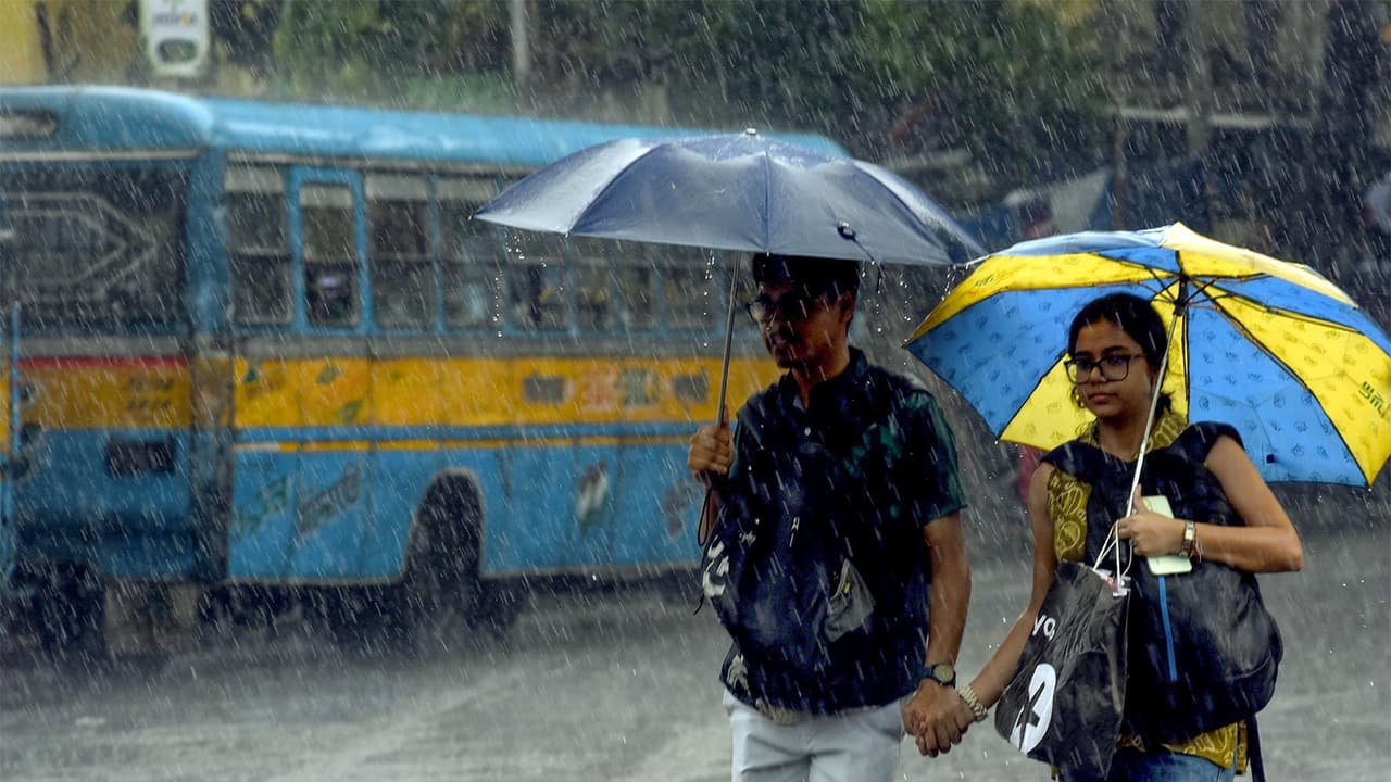 IMD Warns of Heavy Rainfall Across Several States, Odisha on High Alert