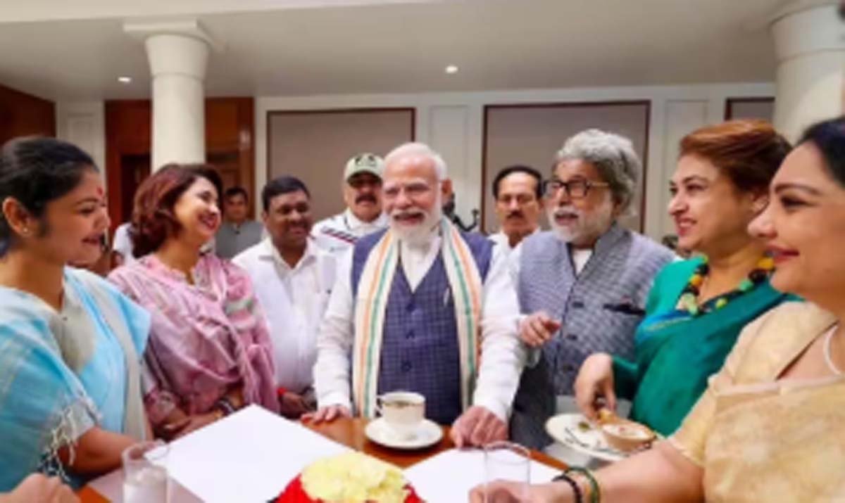 PM Modi Fosters Unity Among NCPI MPs During Breakfast Gathering