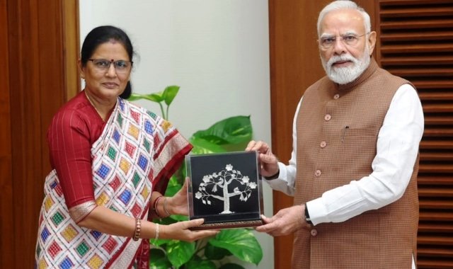 Odisha's Deputy CM Pravati Parida Engages with PM Modi on Development and Tourism Initiatives