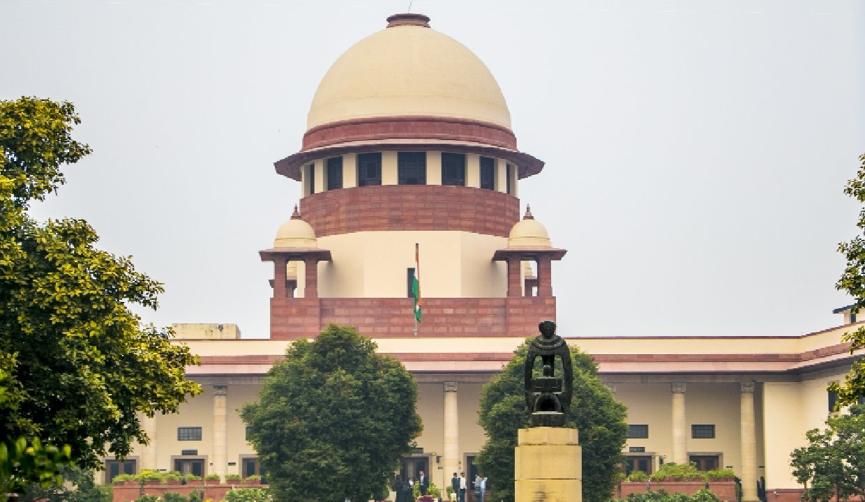 Supreme Court Orders Seven States to Extend Judges' Retirement Age to 62