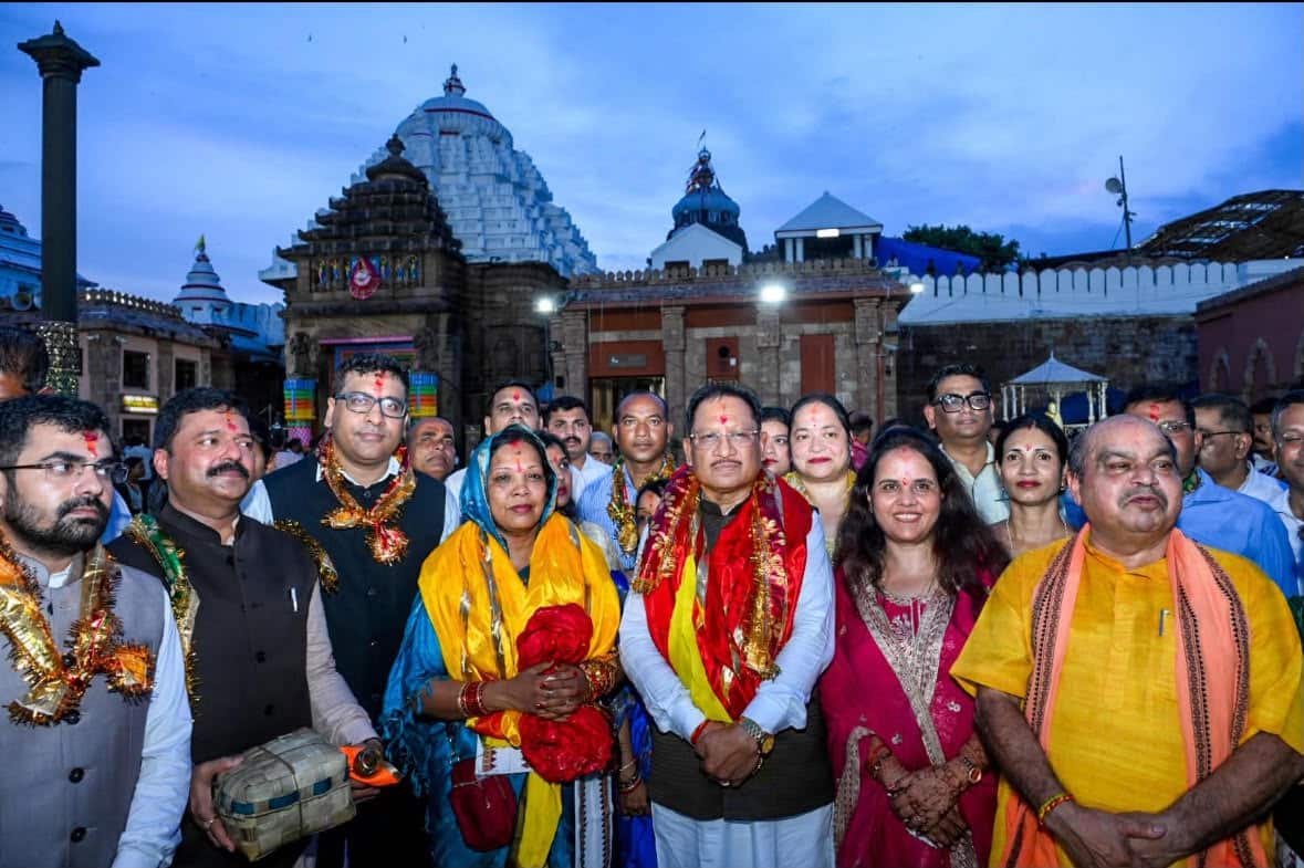 Chhattisgarh CM Visits Puri, Seeks Lord Jagannath's Blessings Amid Mahanadi Dispute