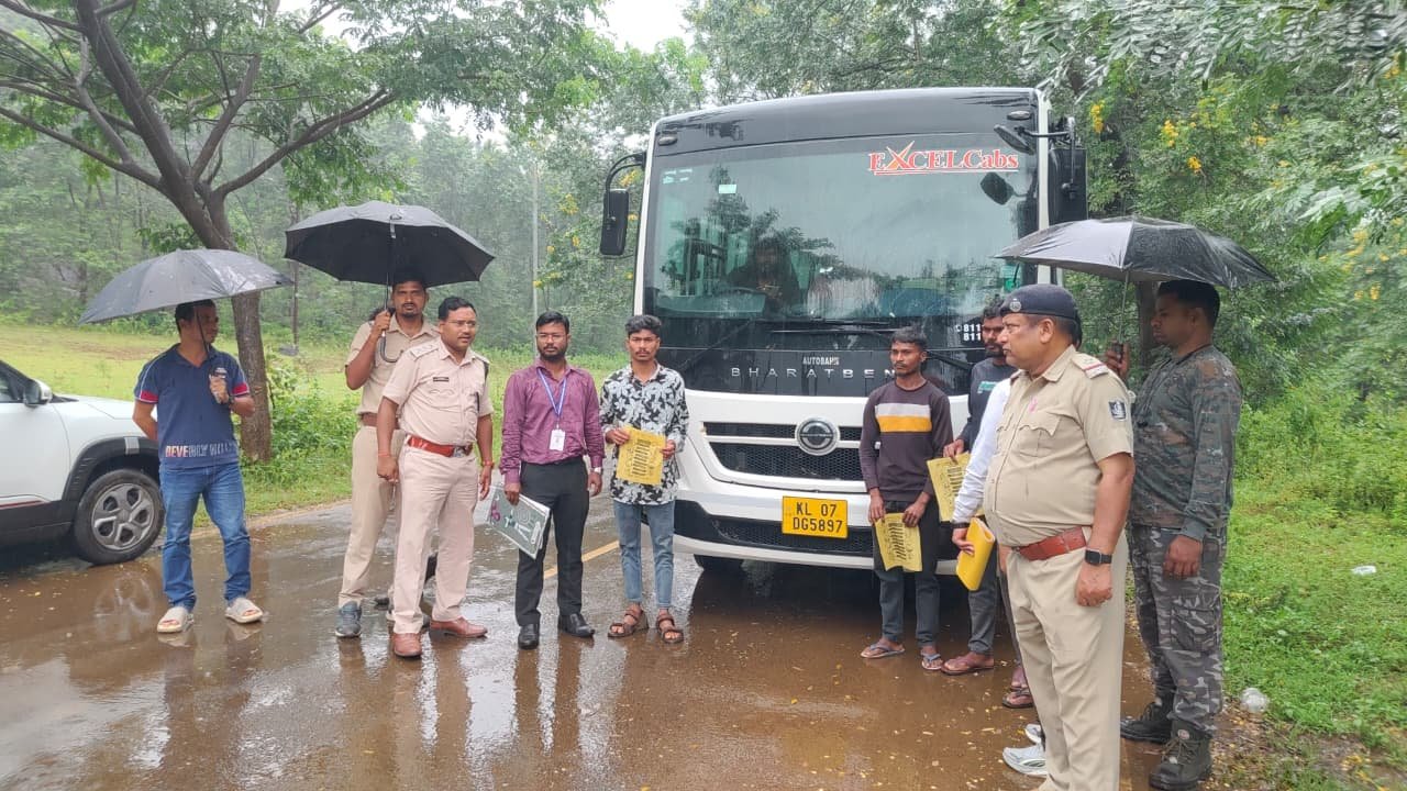 Illegal Migrant Transport Halted in Thuamul Rampur, Fines Imposed