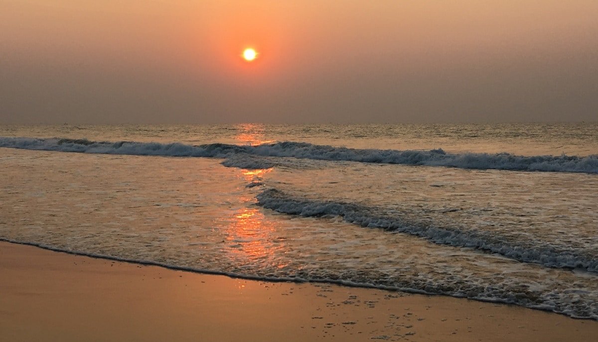 Puri Experiences Record October Heat as IMD Predicts Rainfall