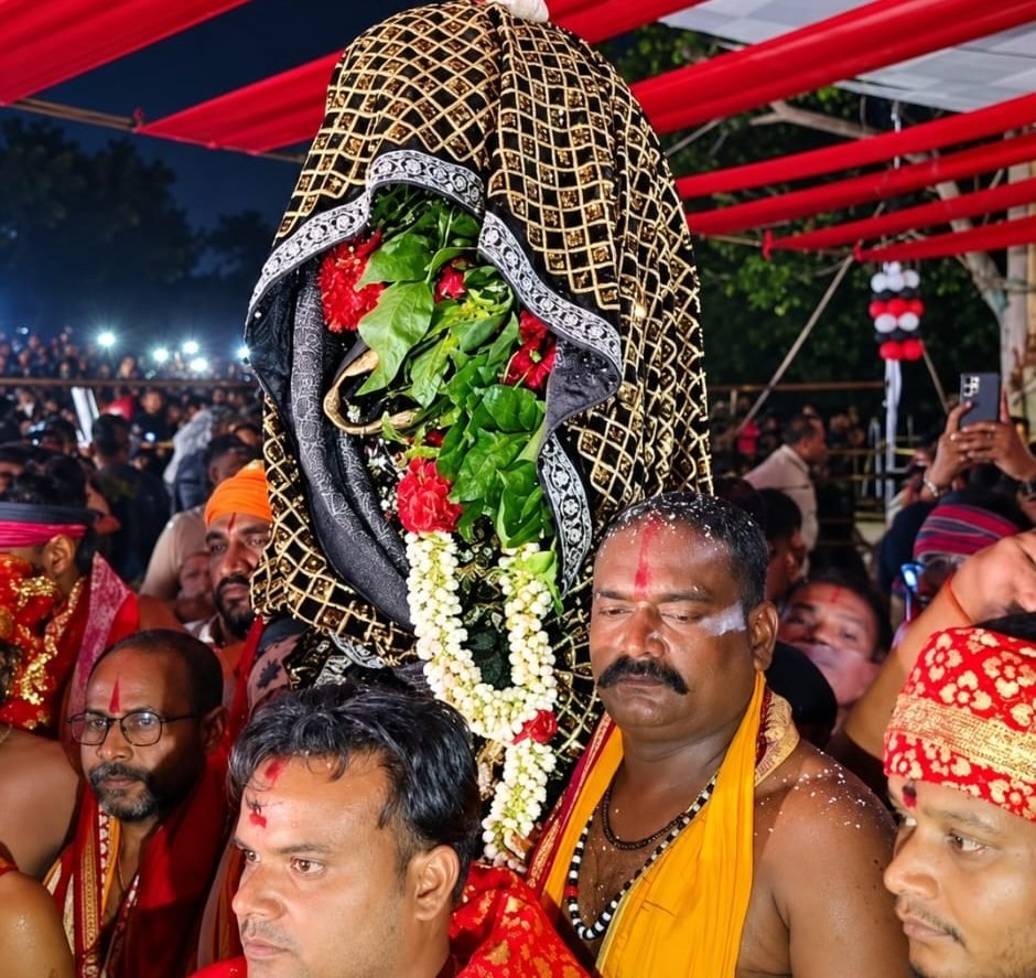 Massive Turnout for the Manikeswari Chhatar Yatra